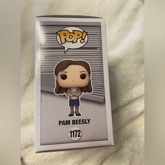 Funko Pop. The Office 1172. Pam Beesly - Picture 3 of 5